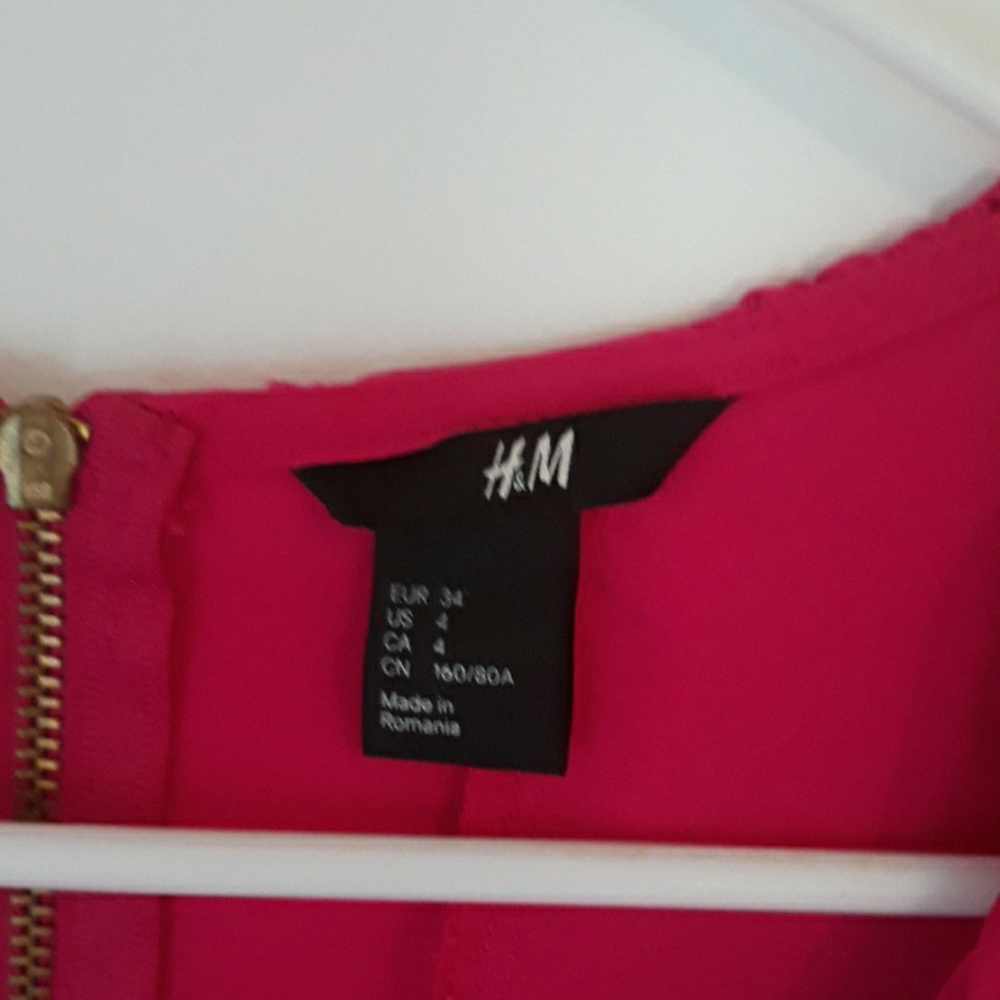 Pink dress - Picture 3 of 6